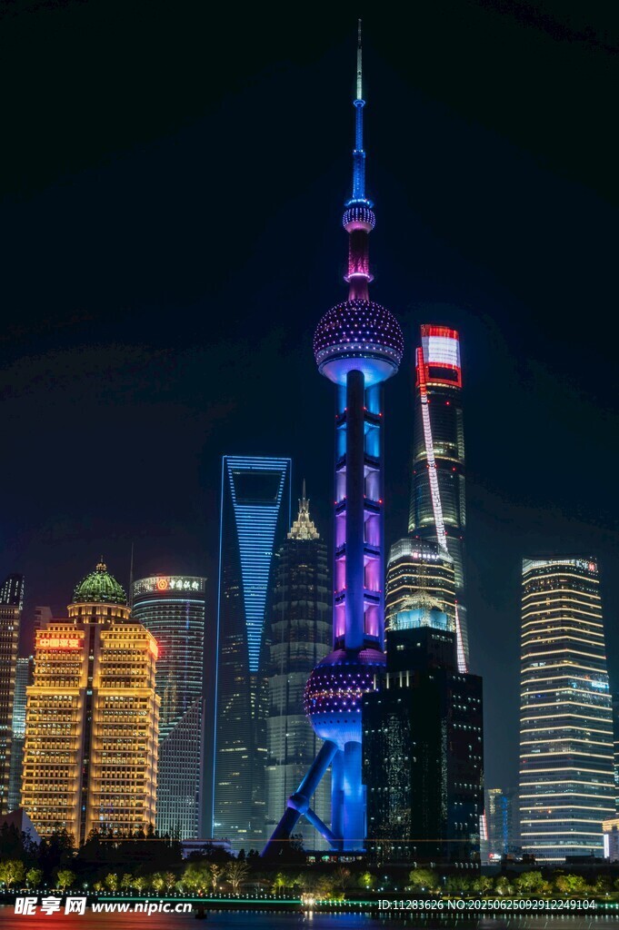 上海外灘璀璨夜景