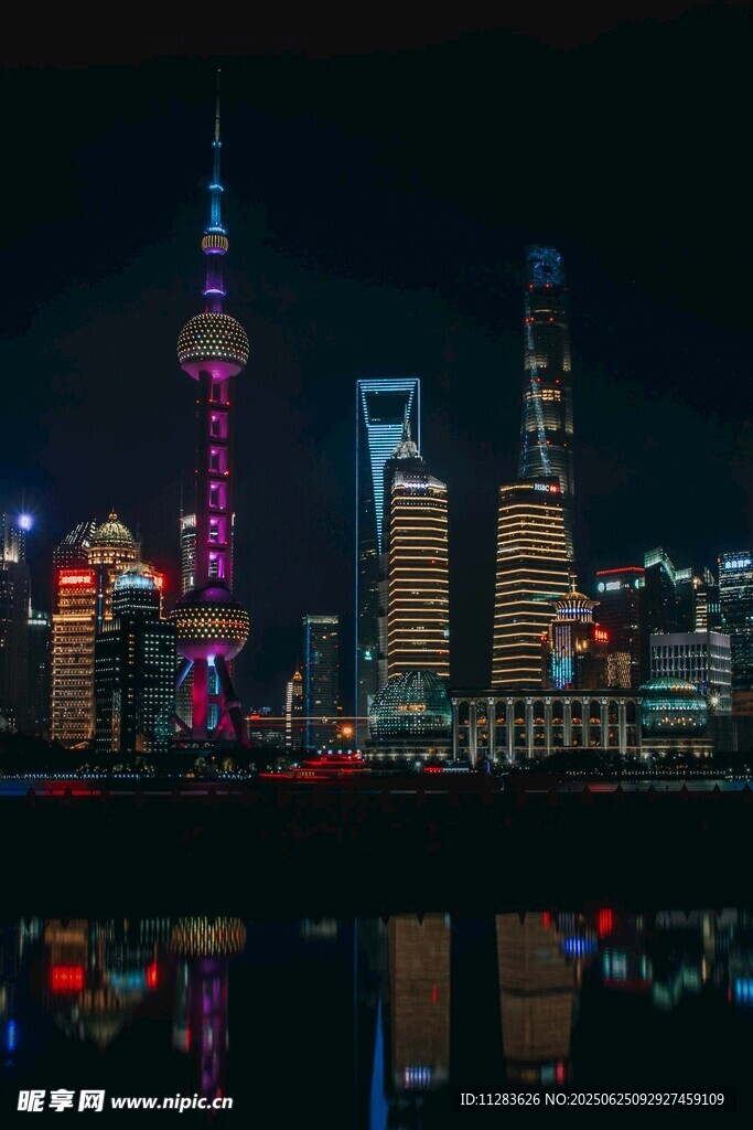 上海外灘璀璨夜景