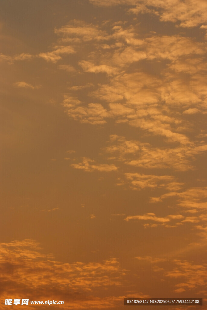 黃昏時分的絢爛天空