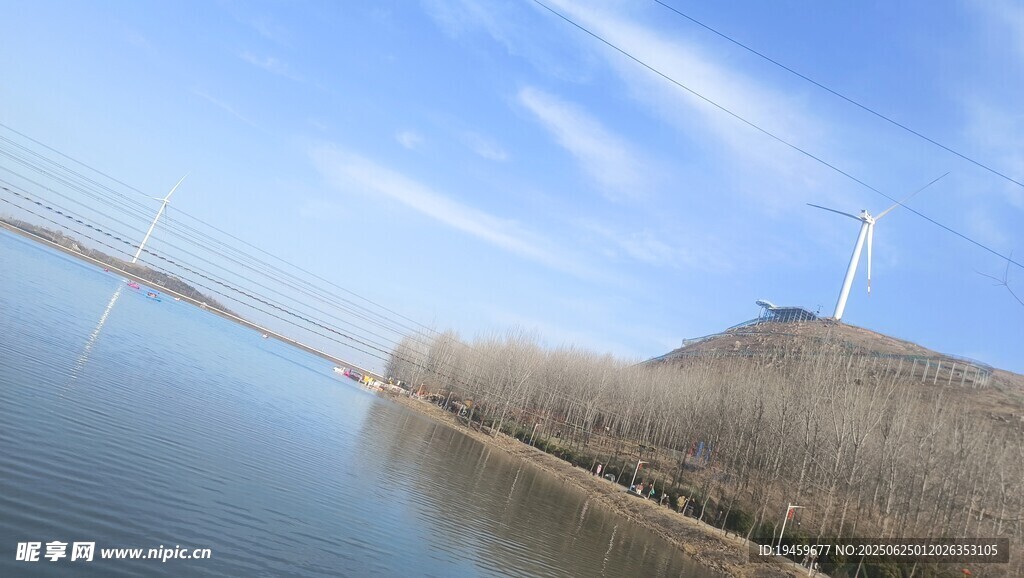 馬頭山湖畔