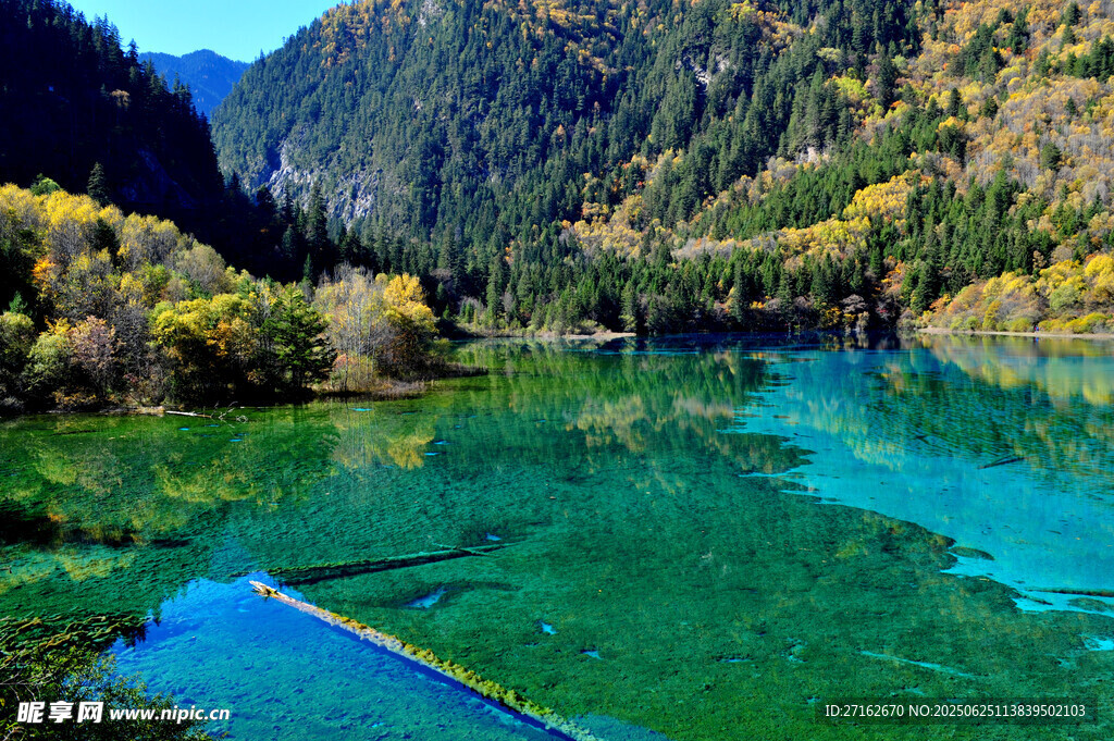 湖水美景
