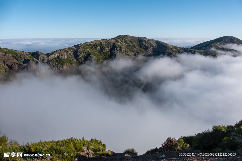 山間云海美景