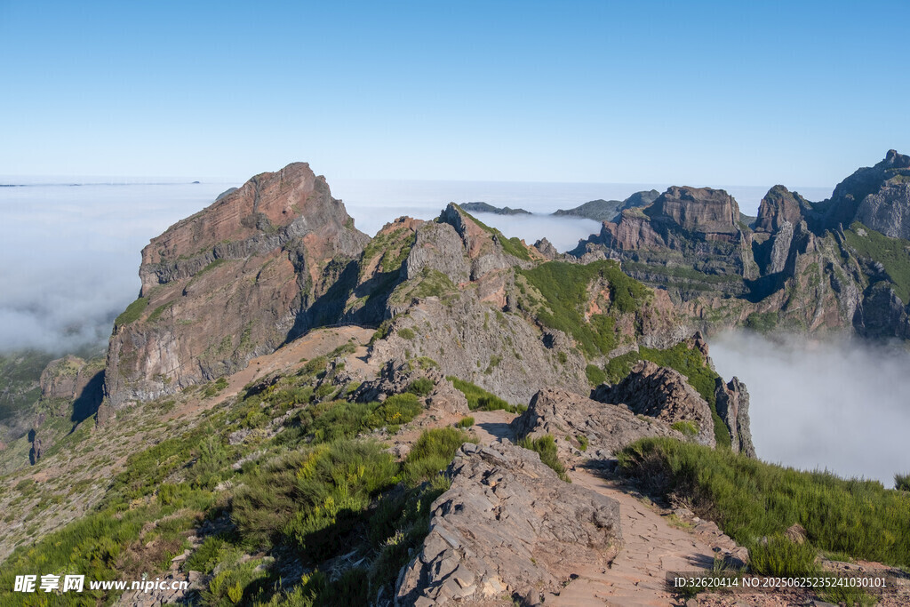 高山云海壯麗自然景觀