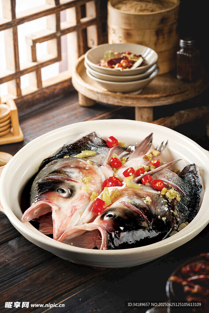 剁椒魚頭煲