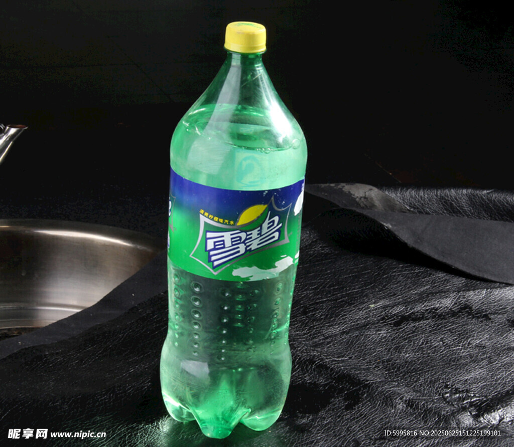 綠色芬達(dá)飲料瓶 雪碧
