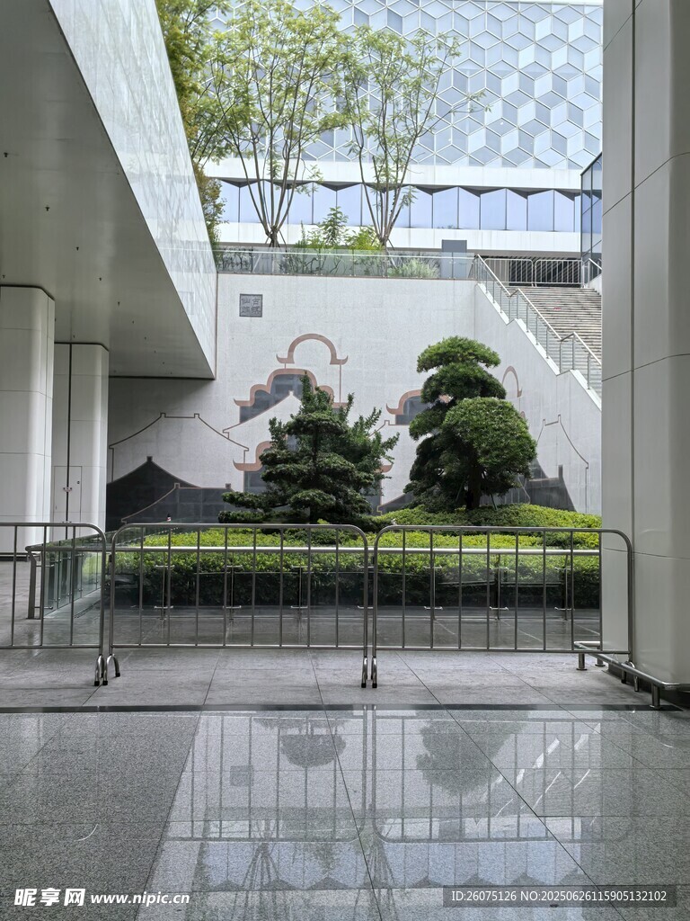 現(xiàn)代建筑內(nèi)的綠植景觀