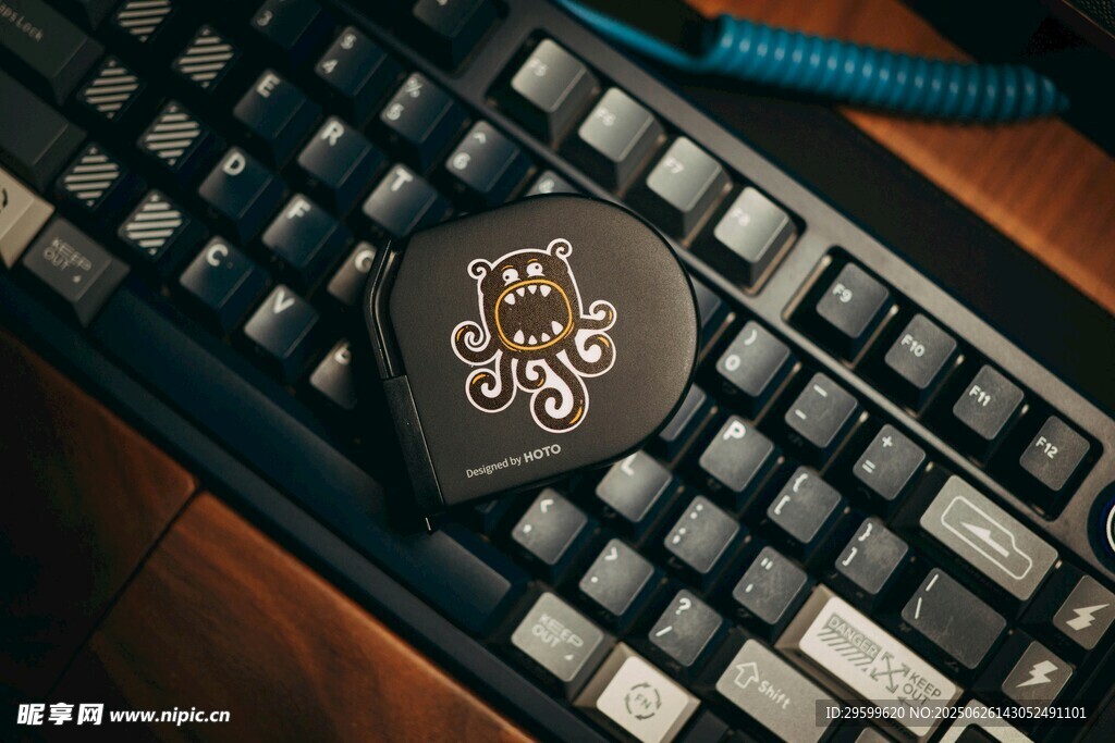 復古鍵盤上的個性鍵帽
