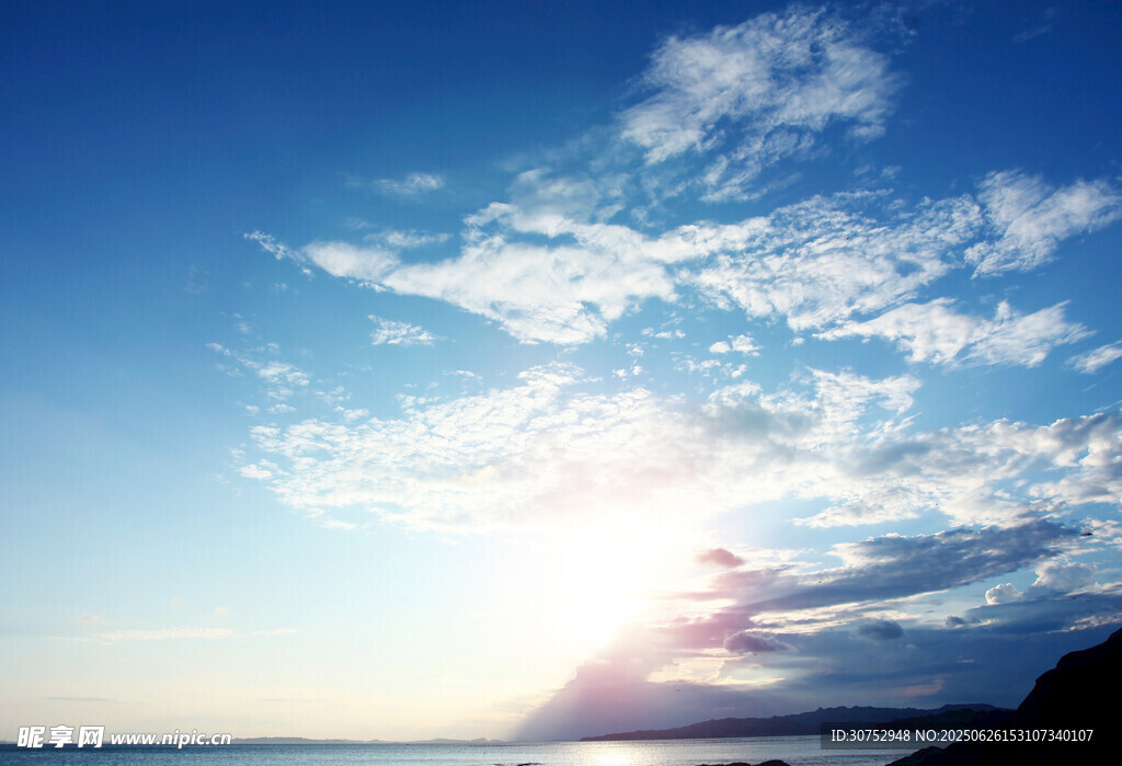 海邊日出美景