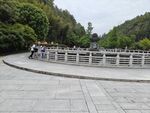 戶外圓形廣場與周邊景致