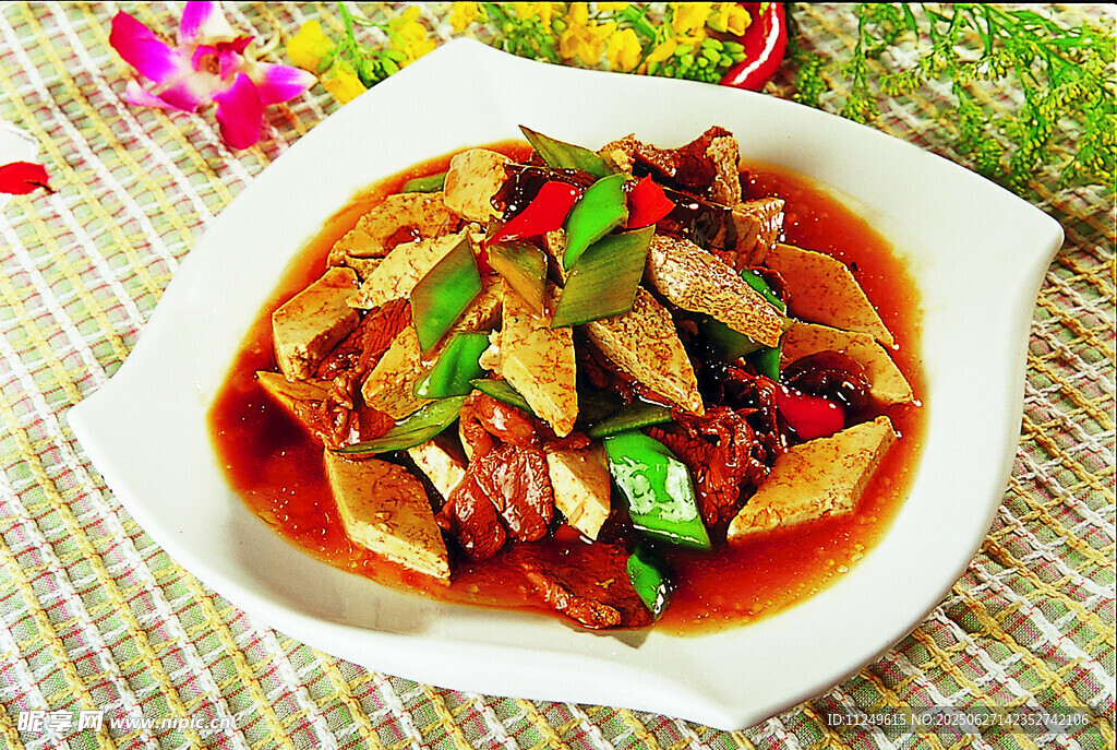 豆腐小炒肉