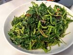 清炒嫩綠空心菜