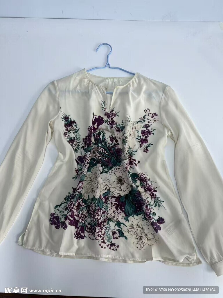 花卉刺繡長袖上衣