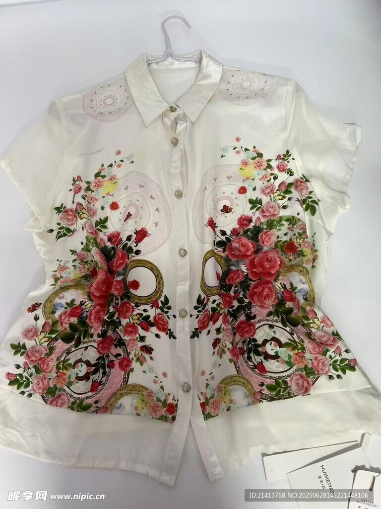 精美刺繡白色短袖上衣