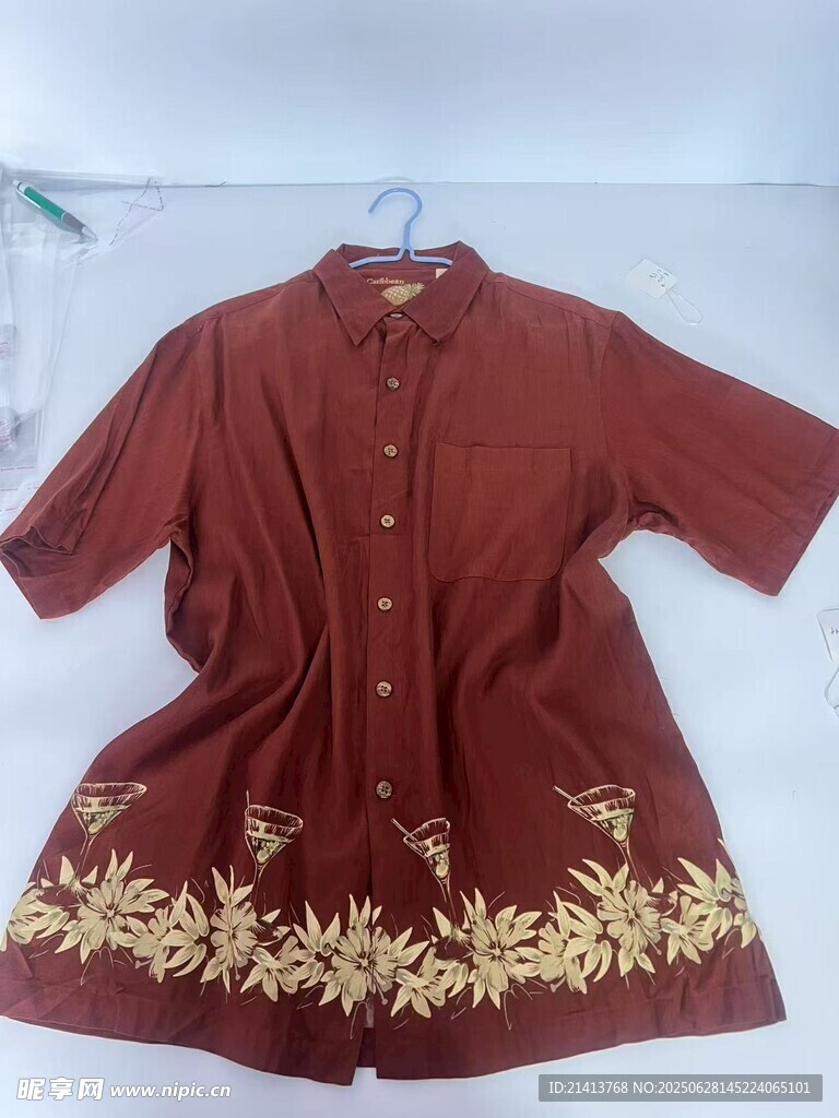 酒紅色刺繡短袖上衣