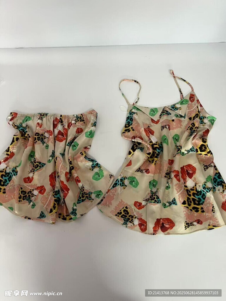 碎花吊帶兒童套裝