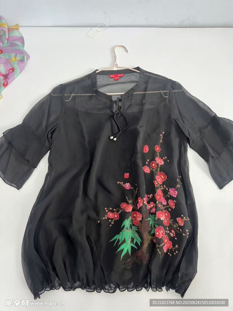 中式刺繡黑色短袖上衣