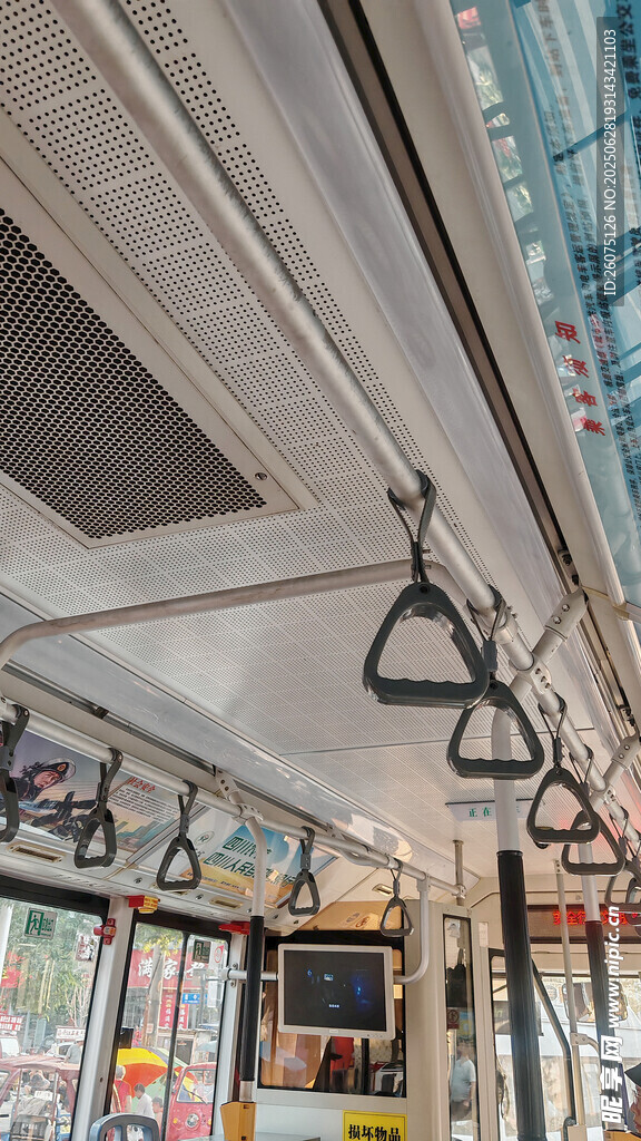 公交車內(nèi)扶手及設(shè)施景象