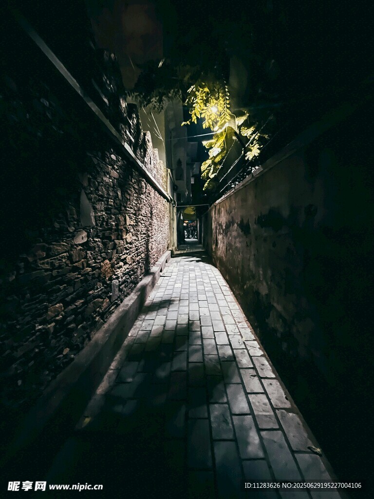 幽長小巷