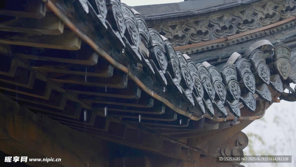 中式古建筑屋檐特寫