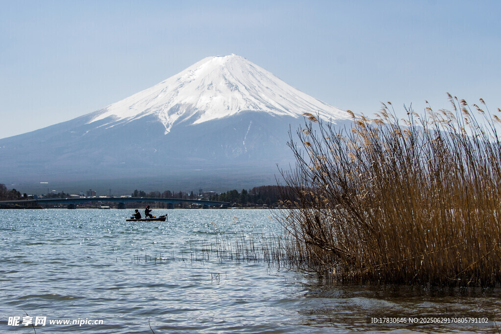 日本富士山照片