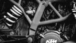 KTM摩托車機械部件特寫