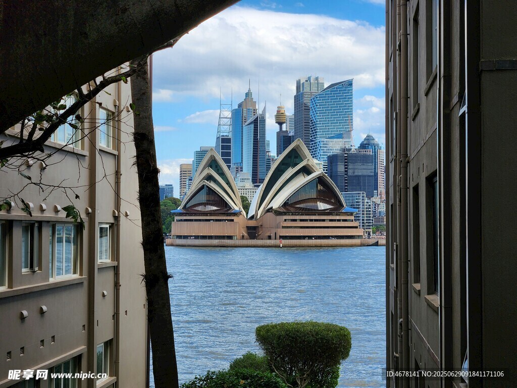 悉尼歌劇院河畔景致