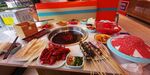 豐盛火鍋食材擺滿一桌