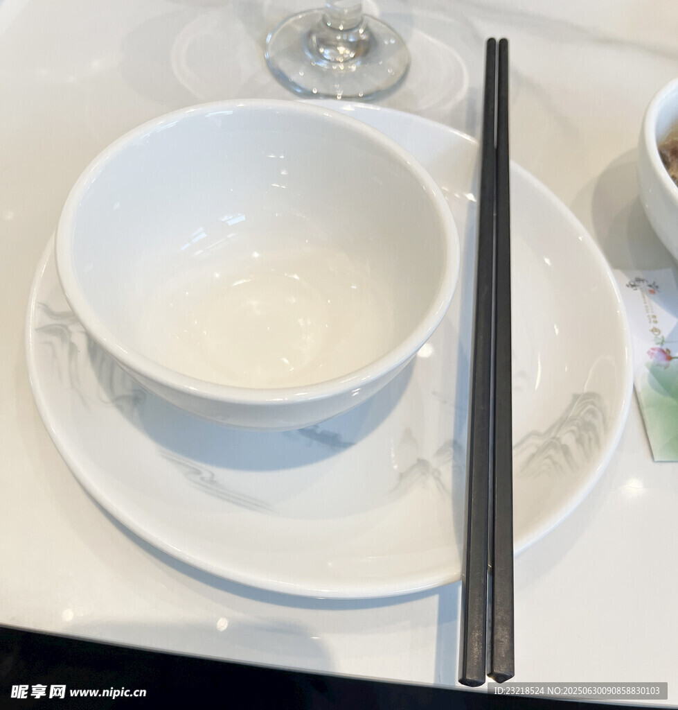 碗 碟 筷