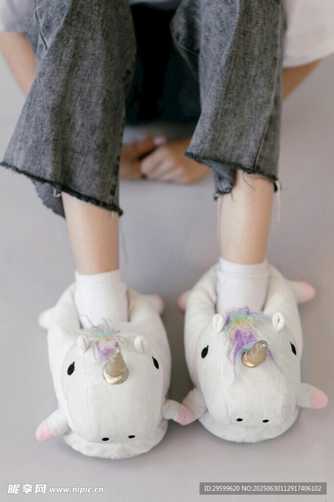 可愛獨(dú)角獸造型兒童拖鞋
