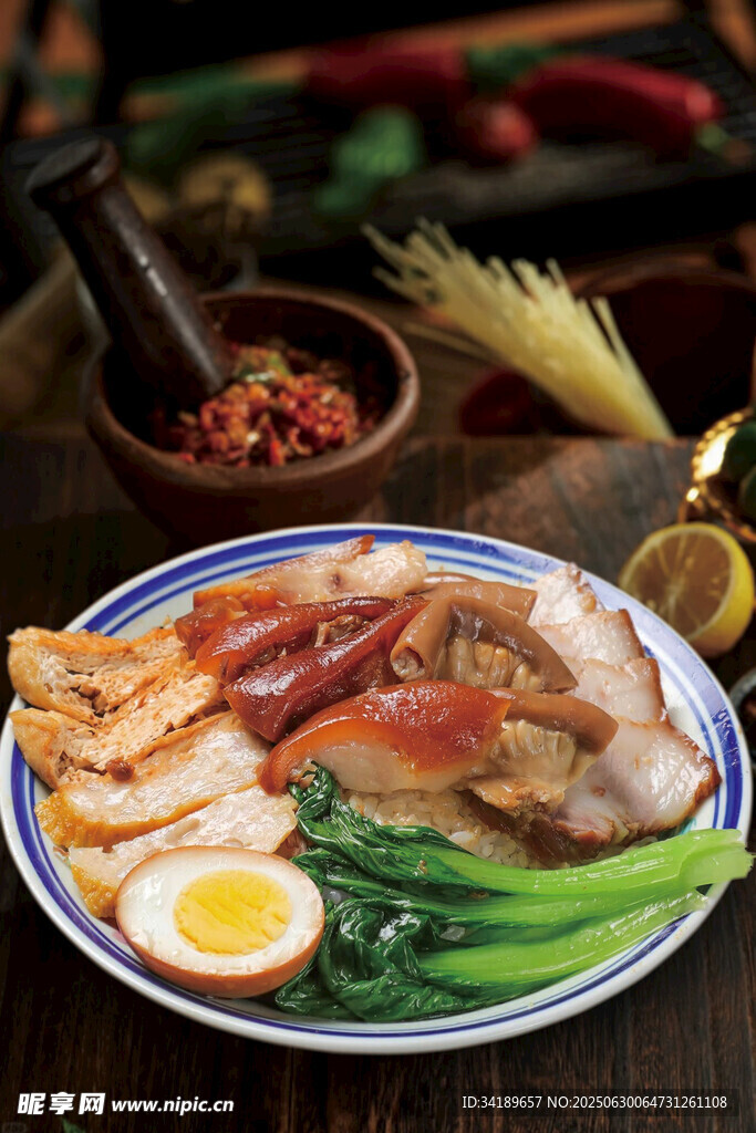 豬腳肉卷飯