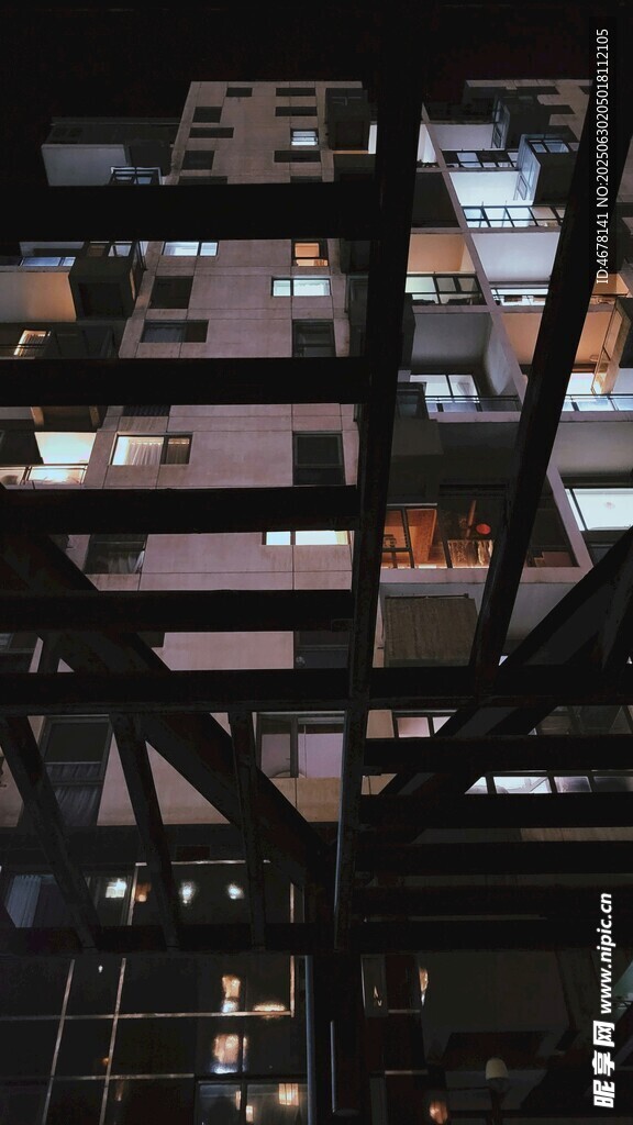 現(xiàn)代建筑內部結構景觀