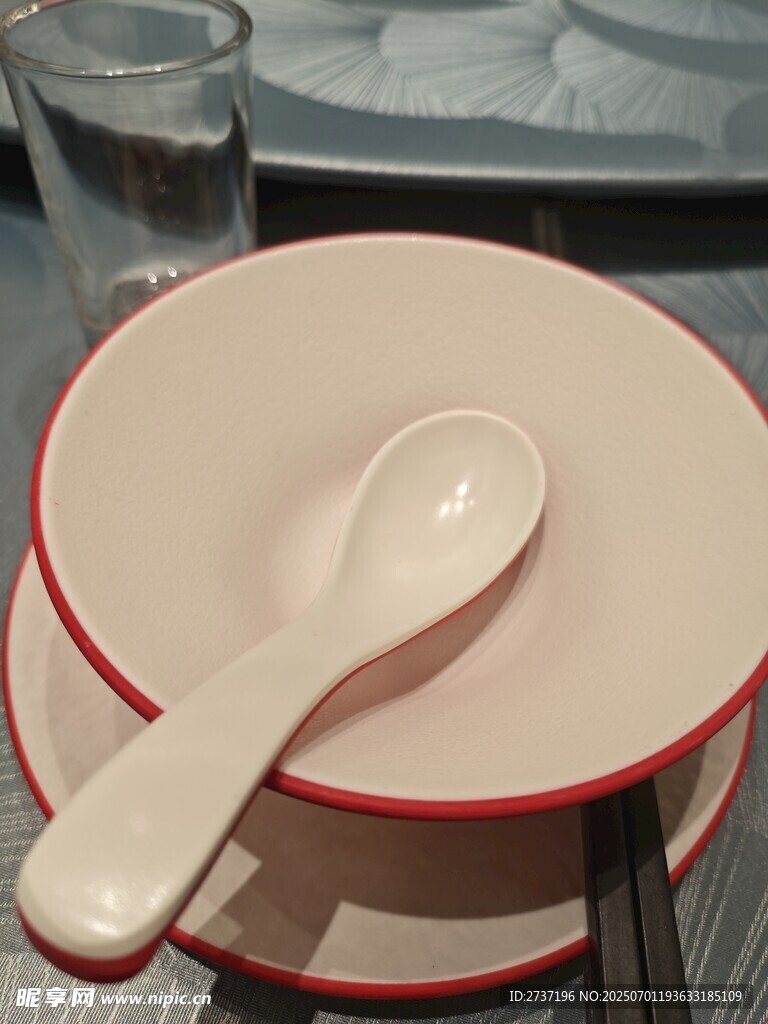 碗筷