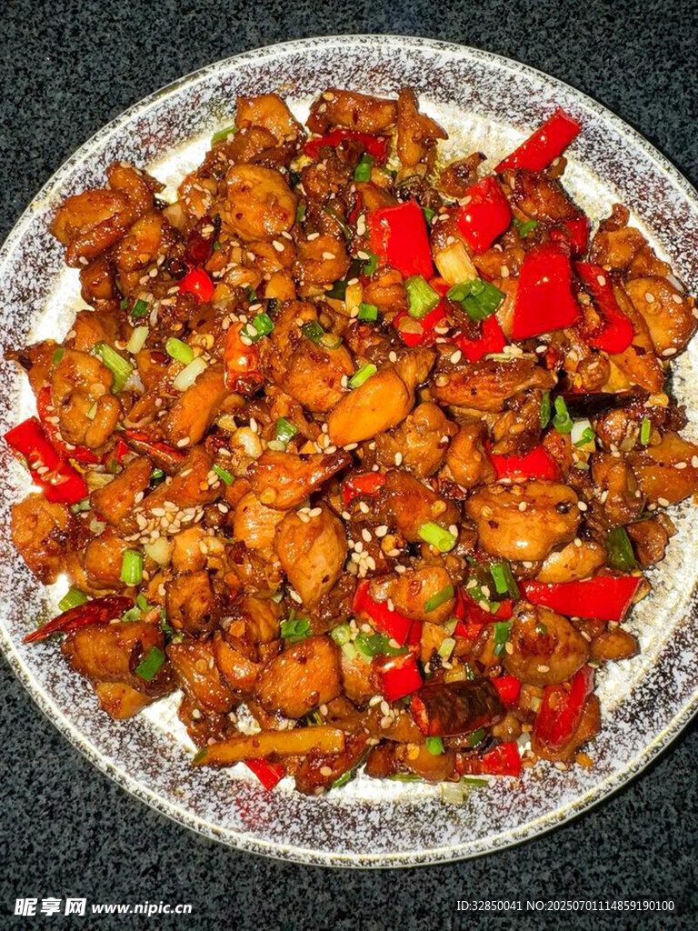 美味雙椒炒雞肉