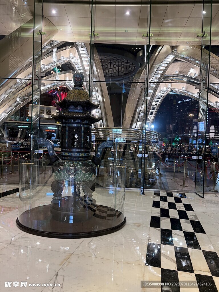 時尚店鋪內(nèi)的精致陳列展示