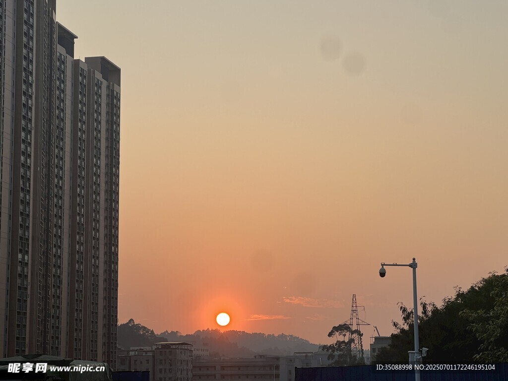 城市日落美景
