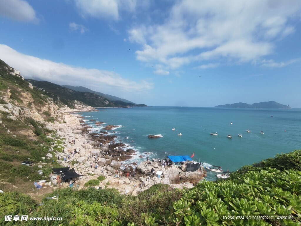 礁石海浪