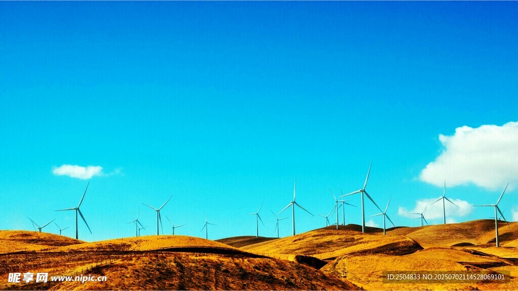 沙漠中的風力發電機組