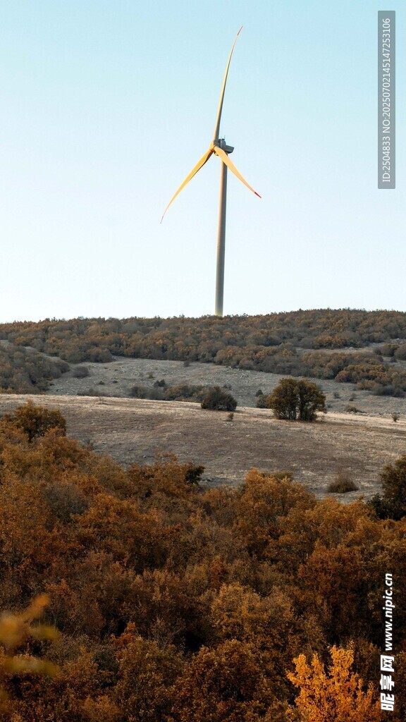 曠野中的風力發電機