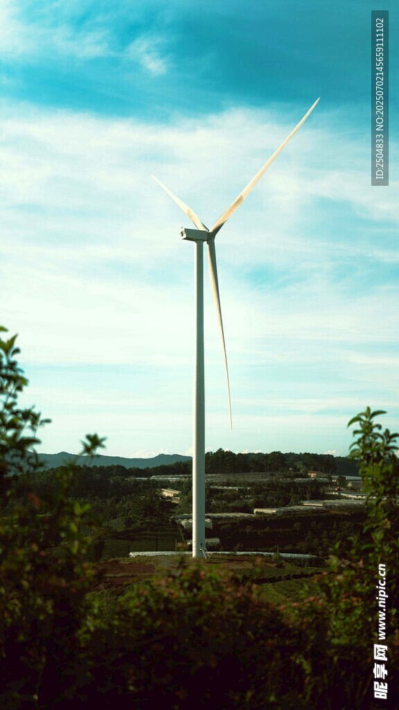 田野上的風力發電機