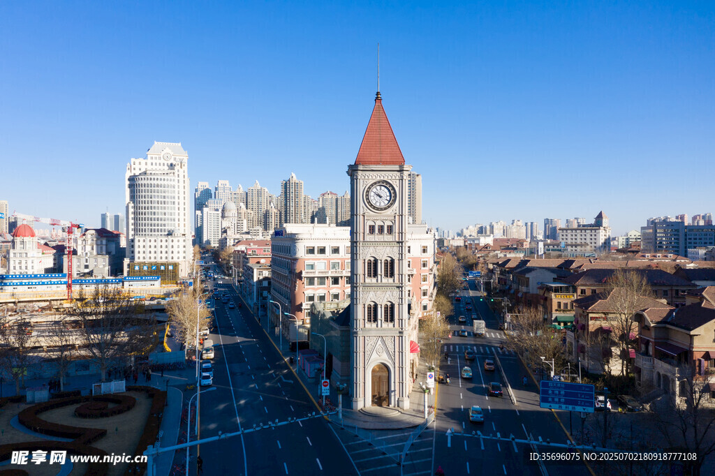 城市鐘樓景觀