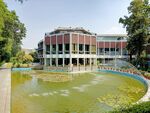 湖畔古典建筑景觀
