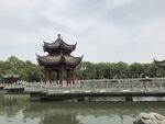 中式水邊古亭景觀