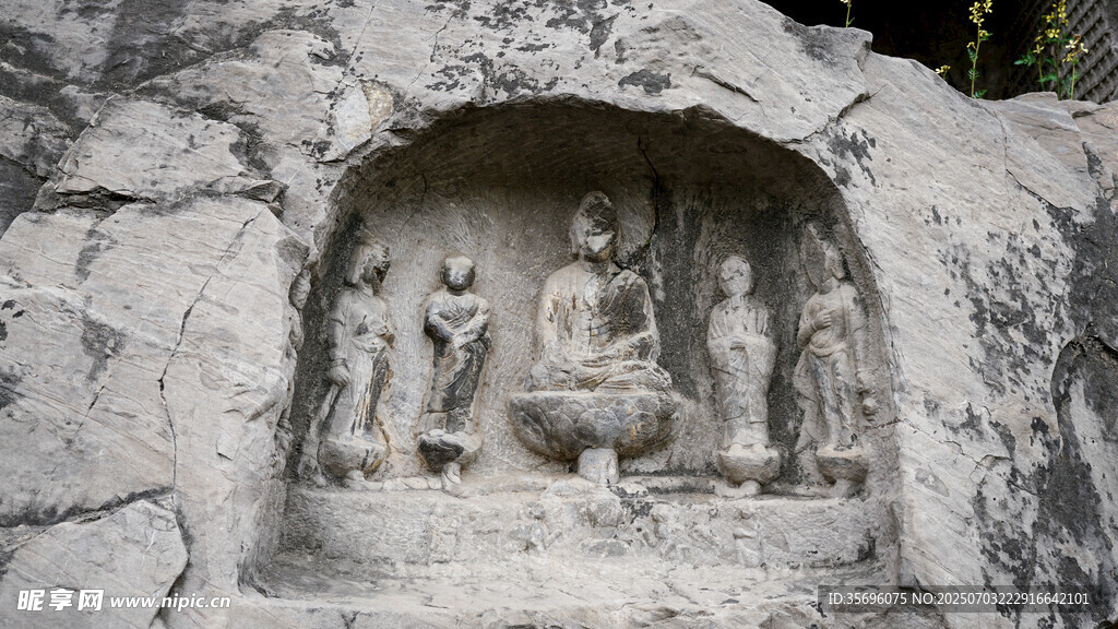 洛陽(yáng)龍門(mén)石窟