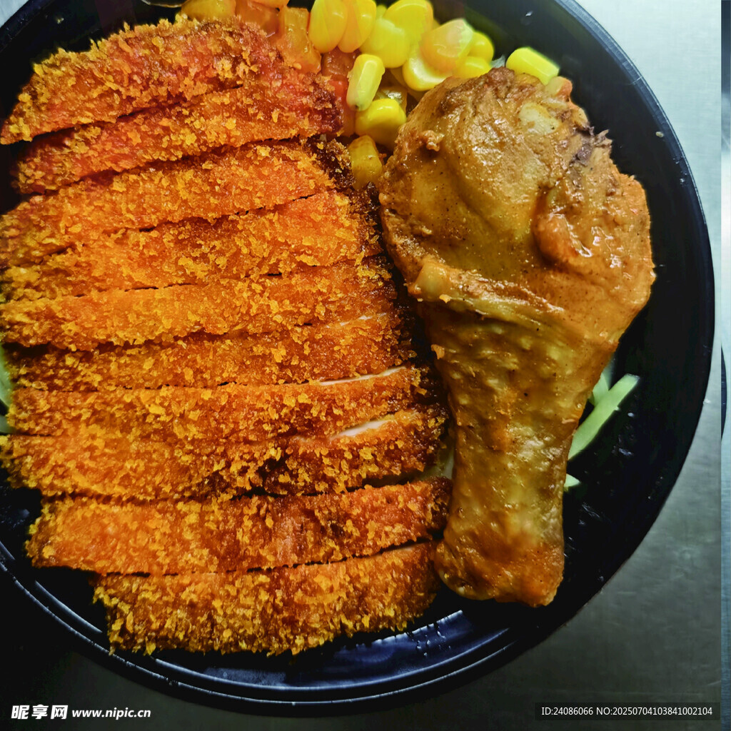 香酥炸雞排配大雞腿飯