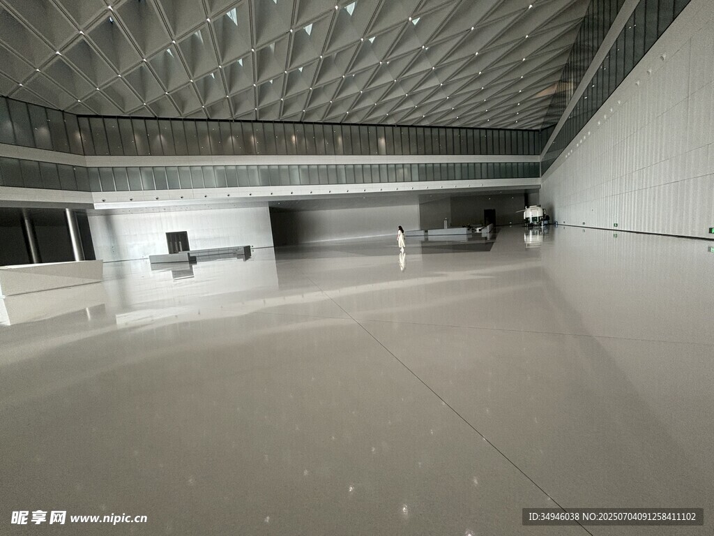 空曠現代化室內空間場景