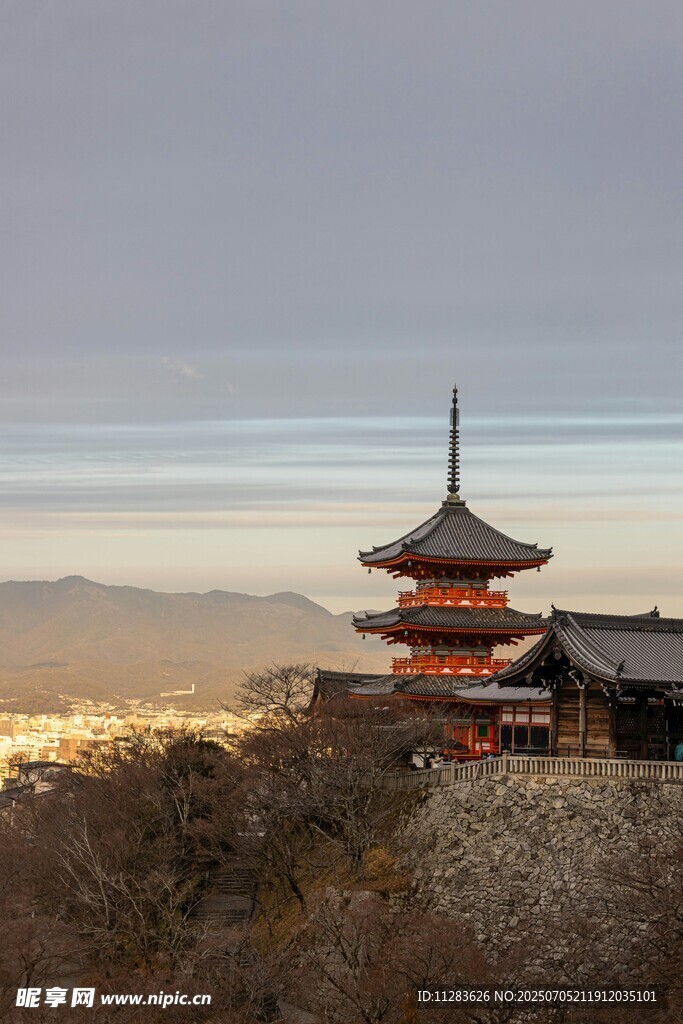 日本古寺遠(yuǎn)景