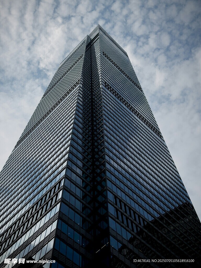 摩天大樓的現(xiàn)代建筑風(fēng)貌