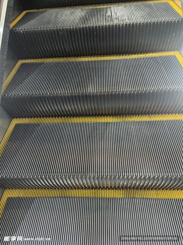 金屬樓梯踏板特寫