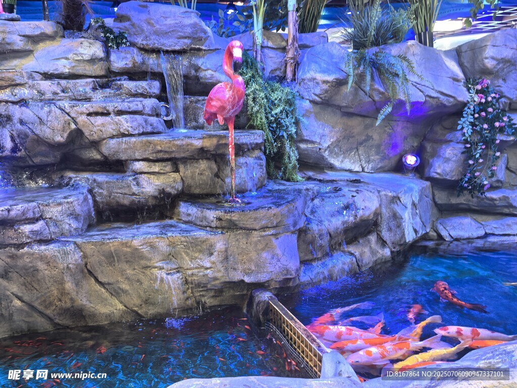 室內(nèi)水上樂園歡樂場景