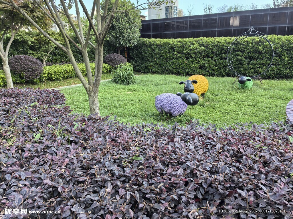 花園中多彩園藝裝飾景觀